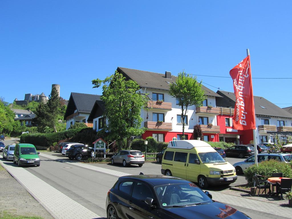 Hotel Zur Burg Nuerburg ภายนอก รูปภาพ