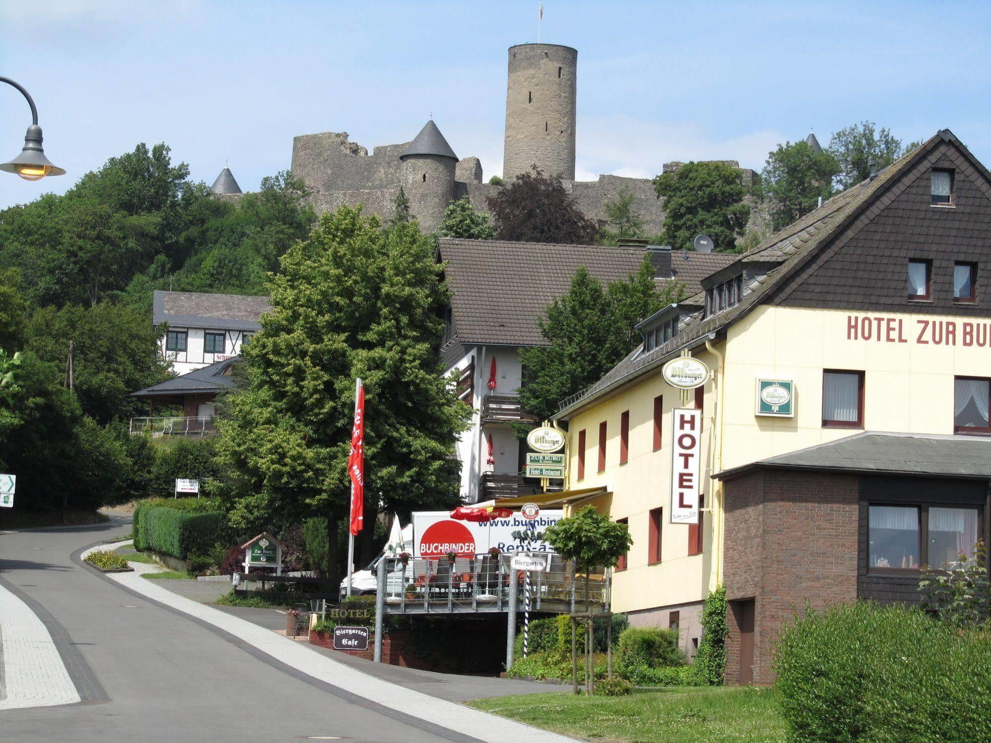 Hotel Zur Burg Nuerburg ภายนอก รูปภาพ